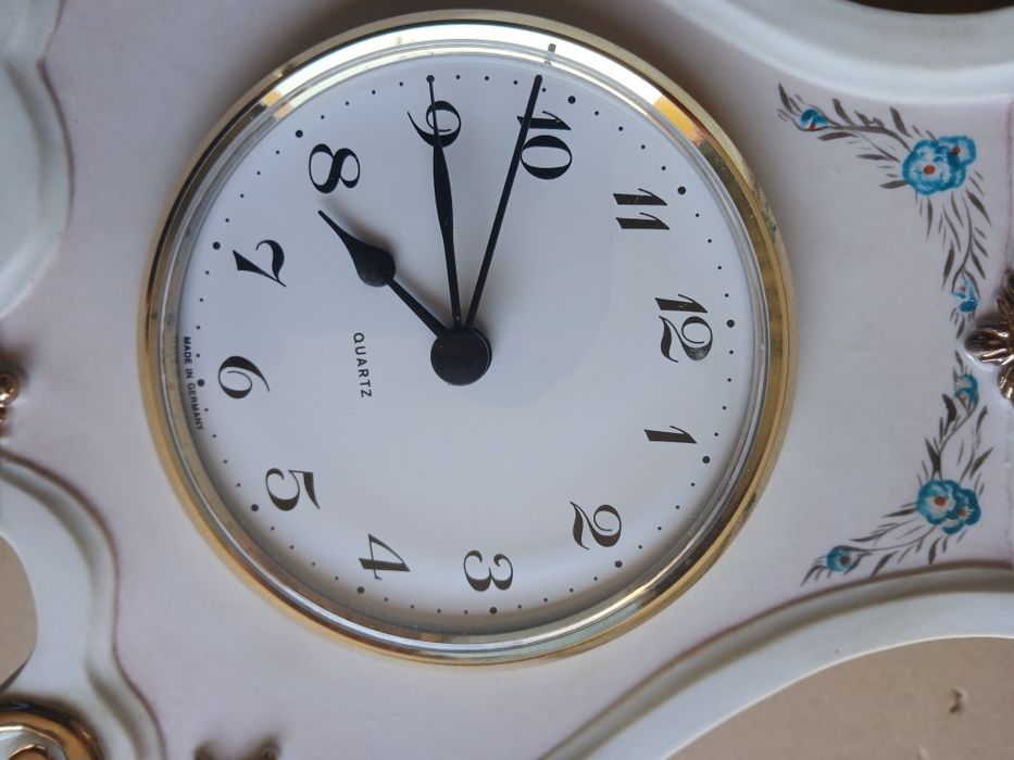 relógio de mesa Quartz em bom estado