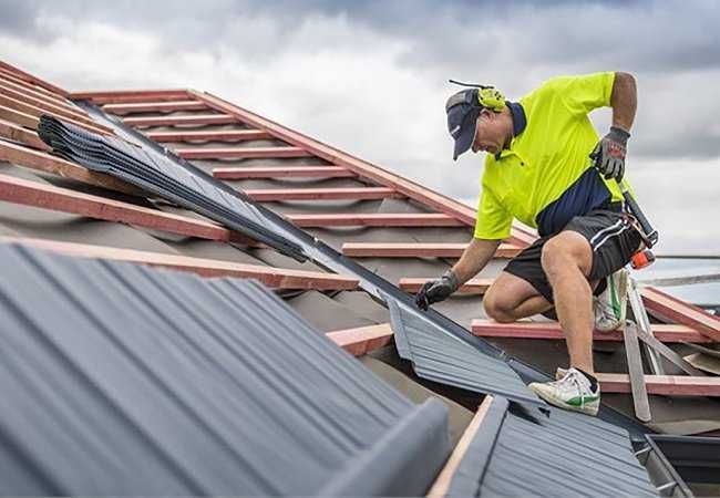 Покрівельні роботи. Дахи. Покриття даху. Профнастил. Крокви