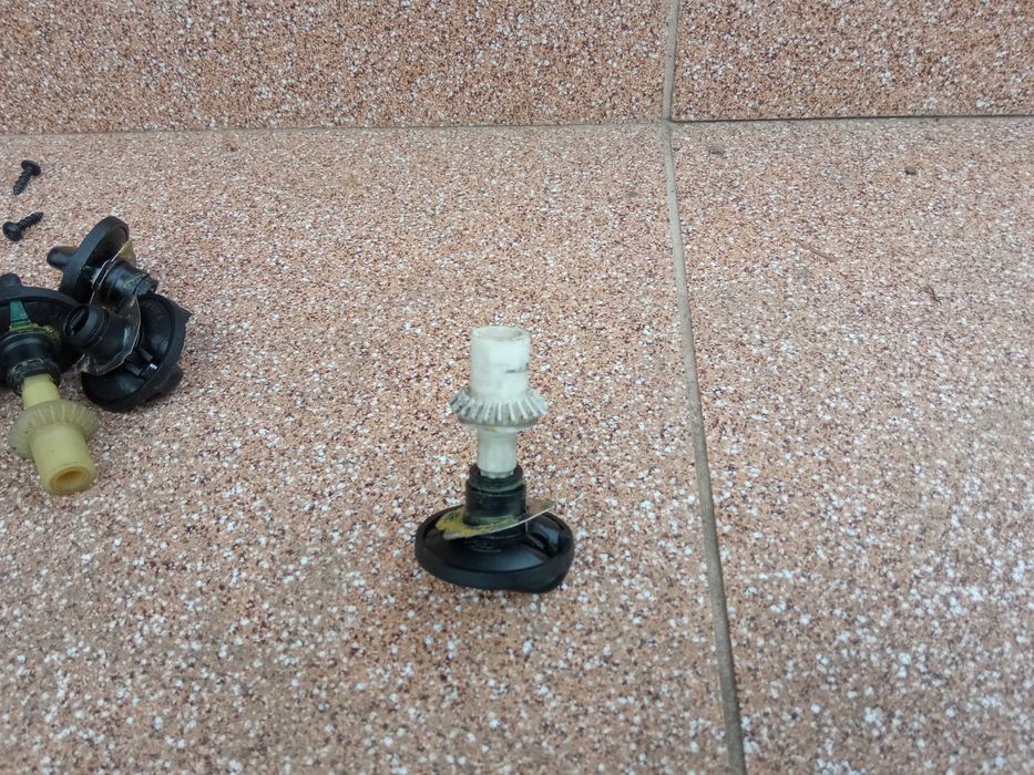 Ручка ричажок крутілка на блоці керування опалювача 96FW-18519-A Форд