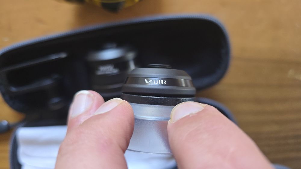 ShiftCam ProGrip + obiektywy macro 10× + 75 mm – jak nowe