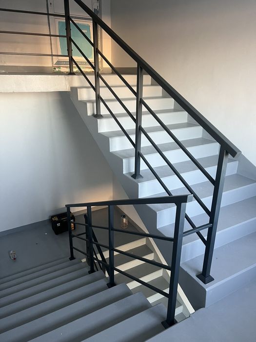 Перила чорний метал (нержавіюча сталь)