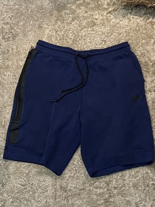 Шорти nike tech fleece розмір L