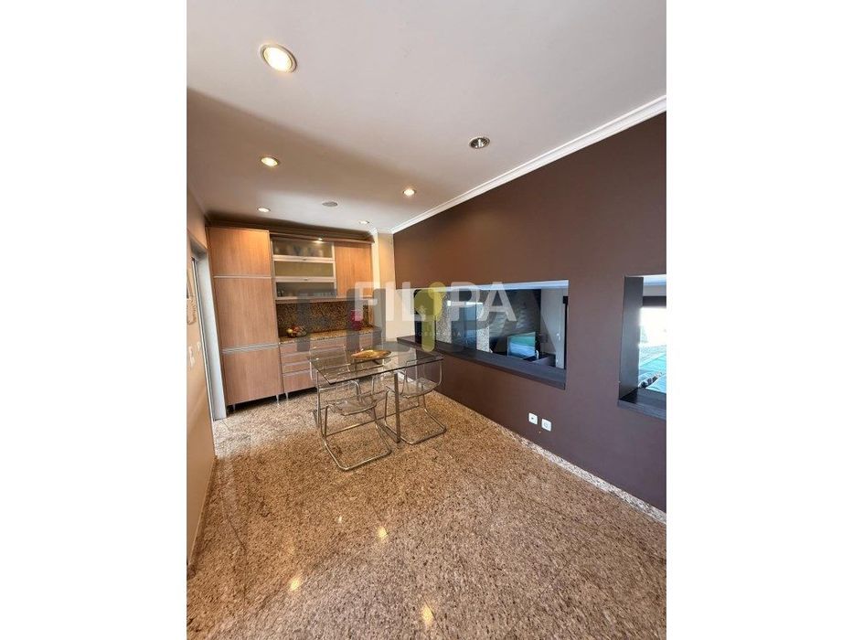 Moradia T5 na Maia com Jardim, Conforto e Excelentes Equipamentos 5...