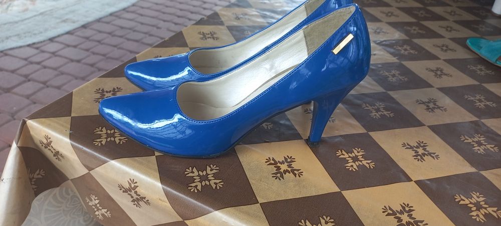 Buty damskie M But 38