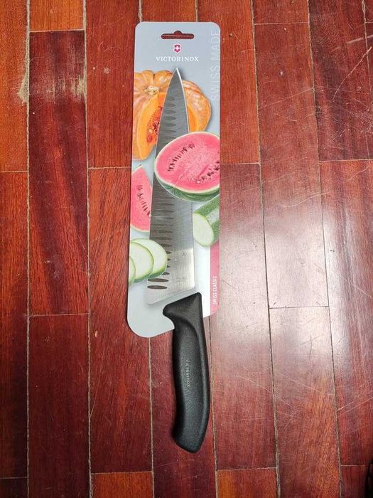 Faca Victorinox 25cm nova!