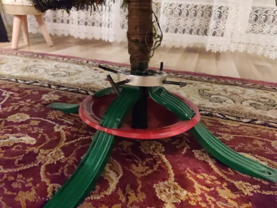 Sztuczna choinka 2.2m