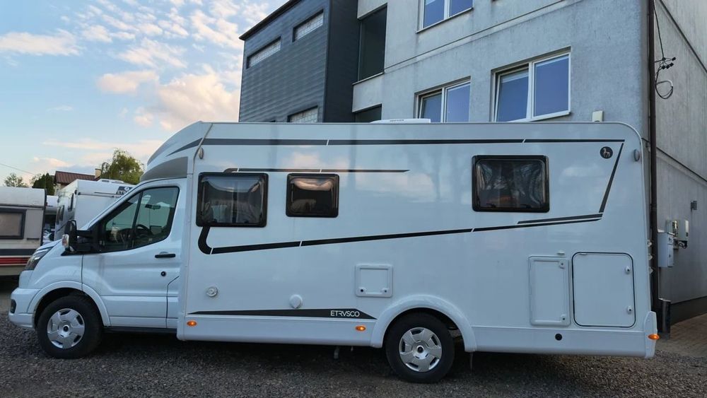 Etrusco T 7.3 QCF  Etrusco T 7.3 QCF – automat 165 KM, 2025, klima, queen size