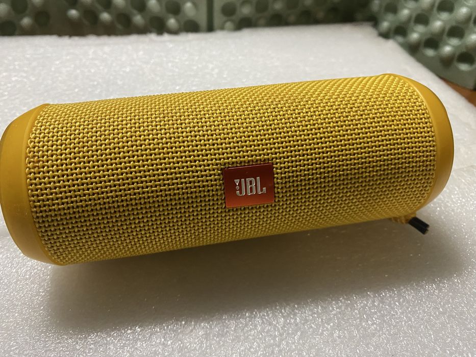 JBL Flip 3 Original  Портативная беспроводная Bluetooth-колонка, полный комплект