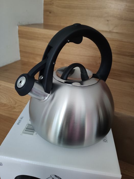 Czajnik na gaz, na indukcja, nowy czajnik, czajnik z gwizdkiem na indukcja, na gaz