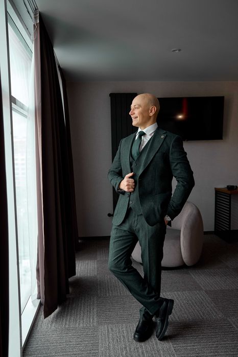 Весільний фотограф та відеограф. Виїжджаю по області.