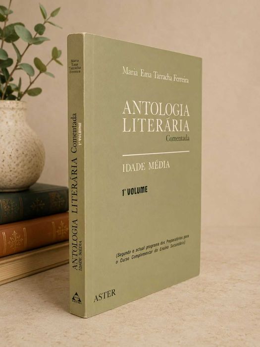 Antologia Literária Comentada: Idade Média I Volume, Maria Ema Tarracha Ferreira, Editorial Aster 1974 Exemplar numerado e rubricado