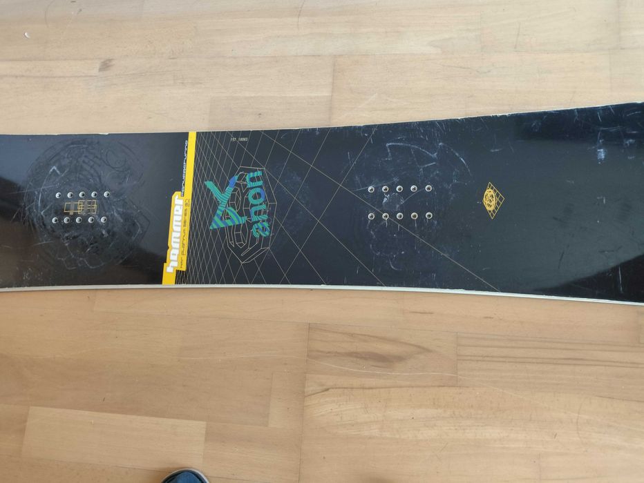 deska snowboardowa Hammer 157cm, uszkodz. krawędź