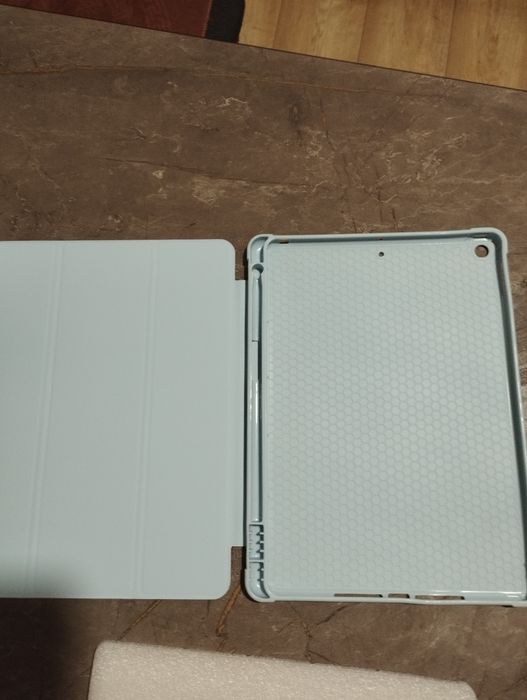 Новий чехол iPad 10'2"