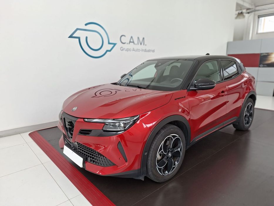 Alfa Romeo Junior 54 kWh Sport Speciale
