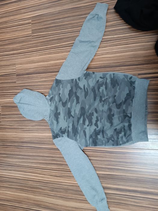 Dresowa paka 134 / 140 spodnie bluza