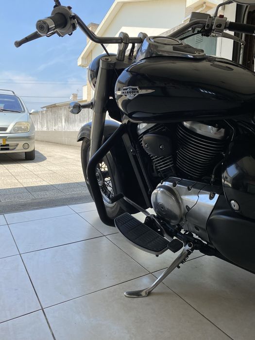 Suzuki Intruder c800