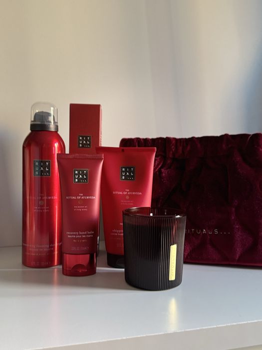 Лімітований набір в косметичці Ayurveda, Intuitia Rituals