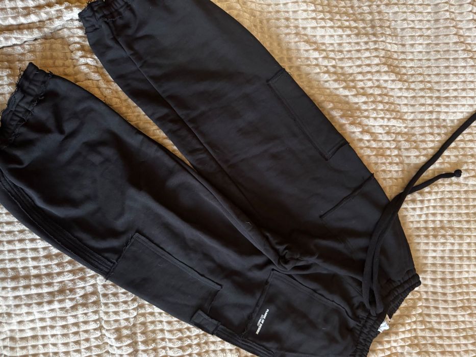 Спортивні штани обʼємні