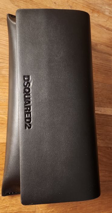 Dsquared oryginalny nowy futerał