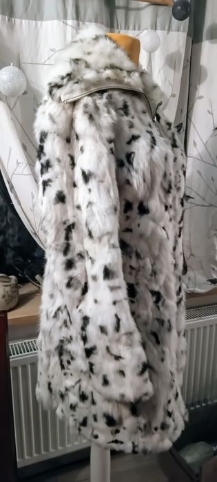 Futro z królika Guess 40/L.