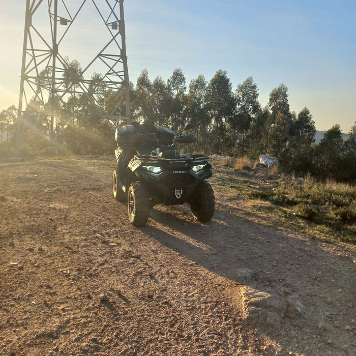 Moto 4uatro loncil