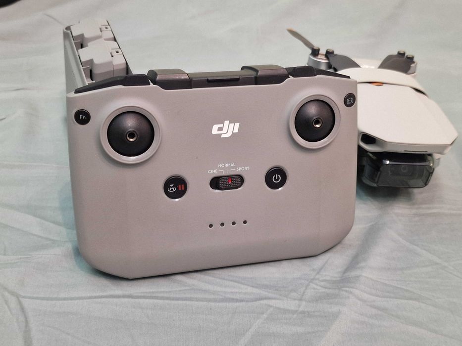Dron dji mini 2 fly more combo