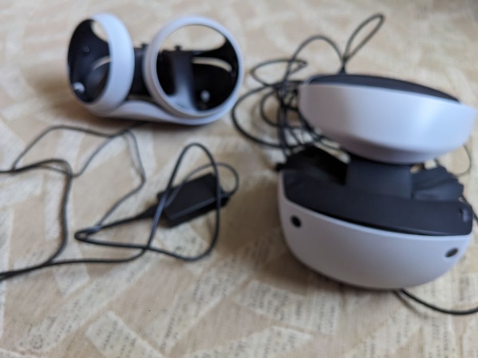 PLAYSTATION VR 2 + зарядна станція