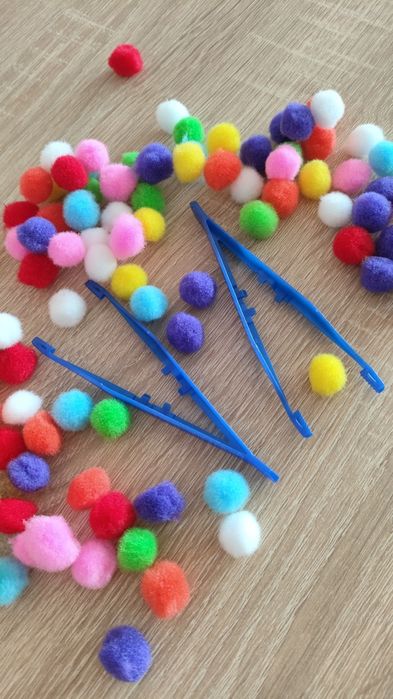 Пінцет пластиковий для розвиваючих занять