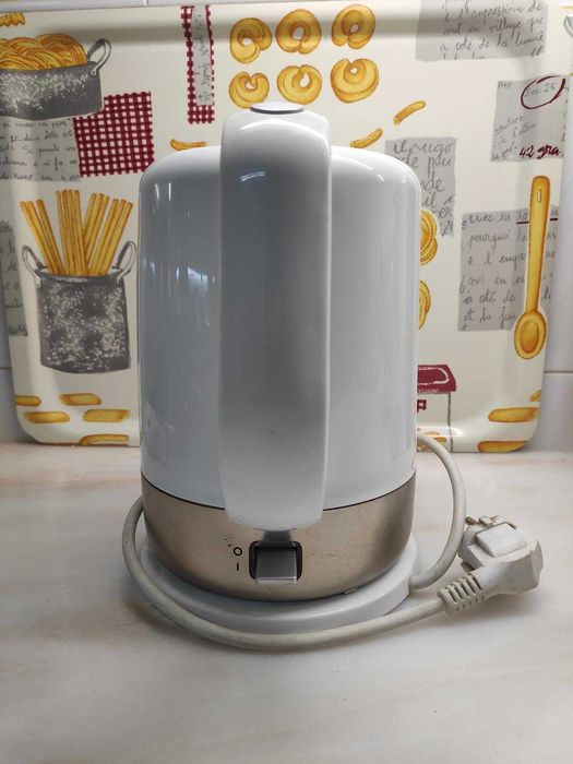 Chaleira/Jarro Eléctrico OK (1,5L)