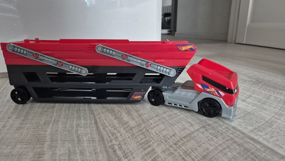 Автовоз hot wheels оригінал на 50 машинок