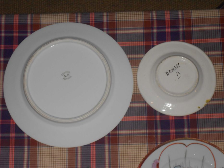 Pratos antigos colecçao ate 20cm