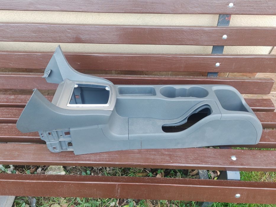 Tunel środkowy ford focus MK2 FL