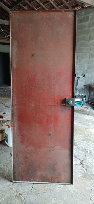 Porta Metal Cor Encarnada
