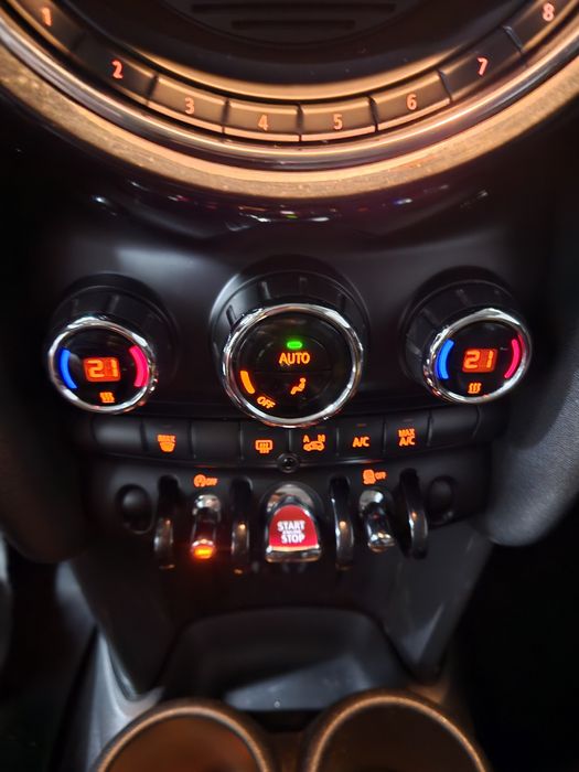 MINI Cooper One 1.2 turbo Black edition