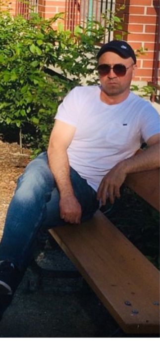 Виконую кирпичьну кладку кровля битоні роботи