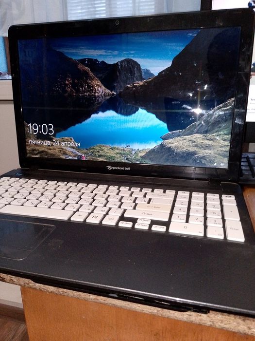 Ноутбук  pockard Bel