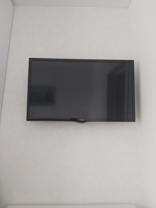 Продам смарт телевізор LG  в робочому стані
