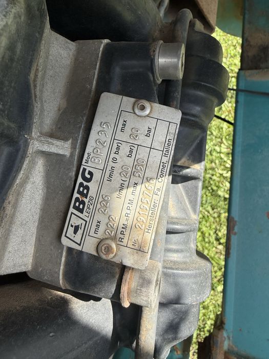 Причіпний оприскувач BBT свіжо привезений з німечини