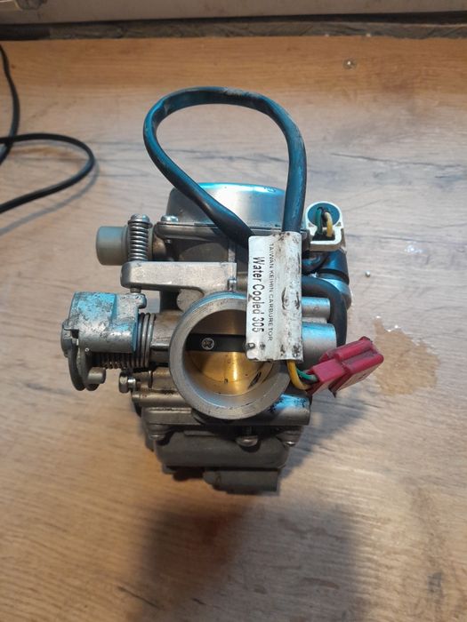Sprzedam gaznik do piaggio x8 125