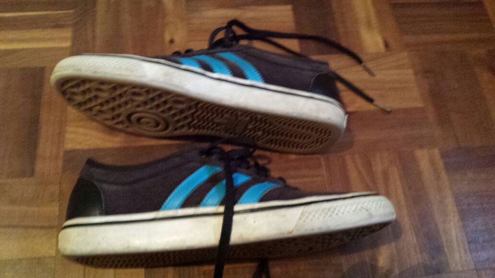Sapatos adidas tamnho 38