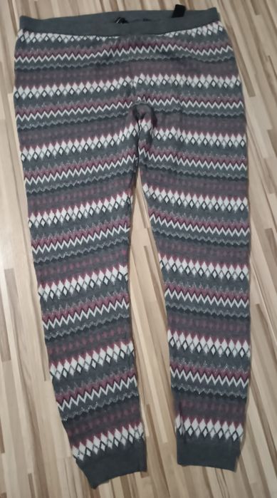 Legginsy szare z różowym