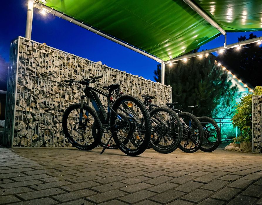 Domki Platan kominek góry Jacuzzi SPA sauna ferie integracja szkolenie