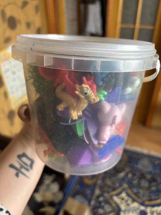 Іграшки малесенькі