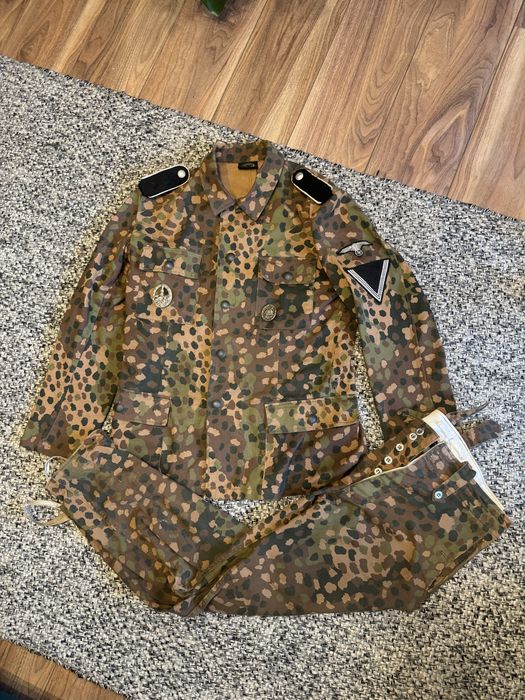 Mundur Niemiecki m44 Erbsentarn + odznaki