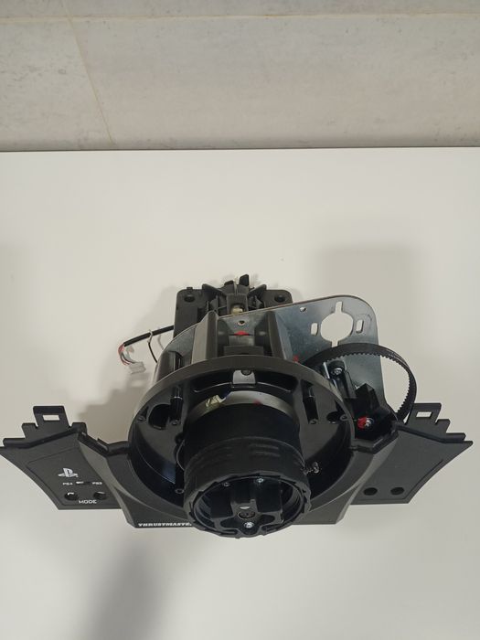 Eixo Thrustmaster T300