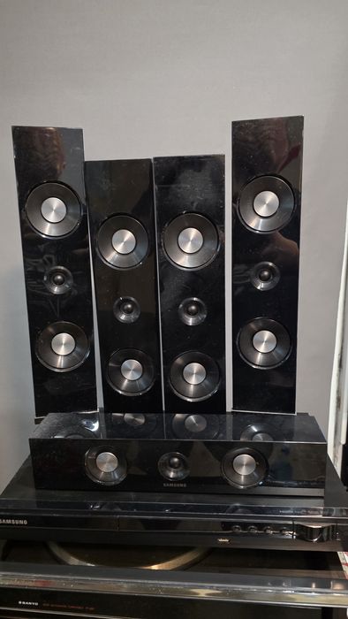 Lote aparelhagens e dvds 5.1