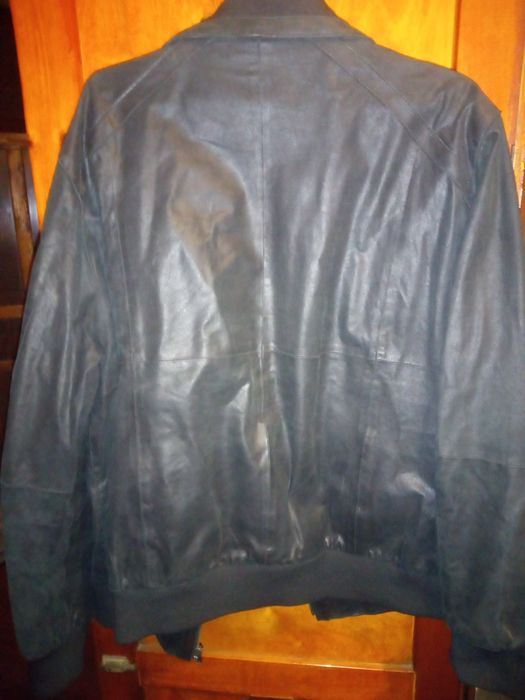 Шкіряна куртка бомбер john f gee