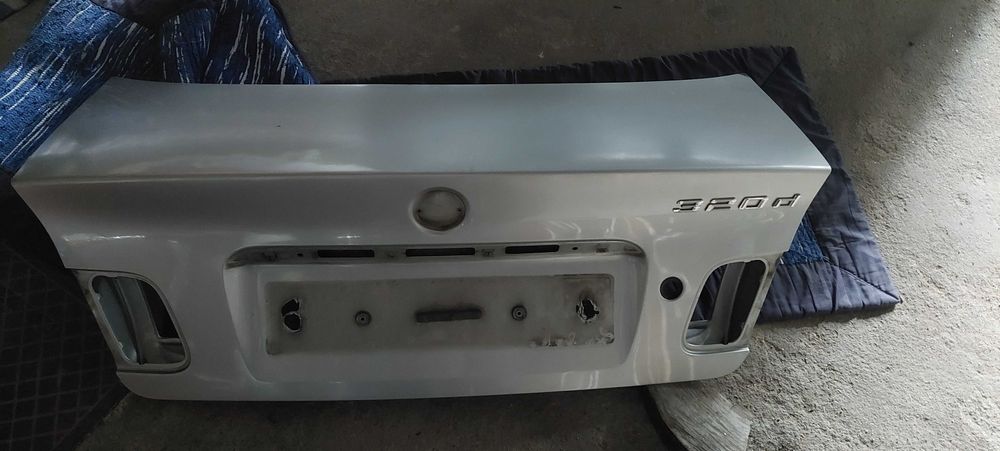 Mala BMW e46 cinza apenas com defeito no verniz