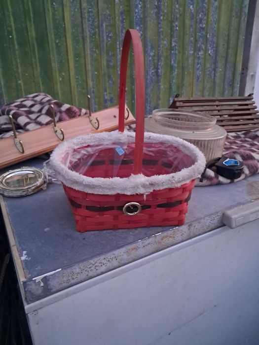 Cesta em vime pintada
