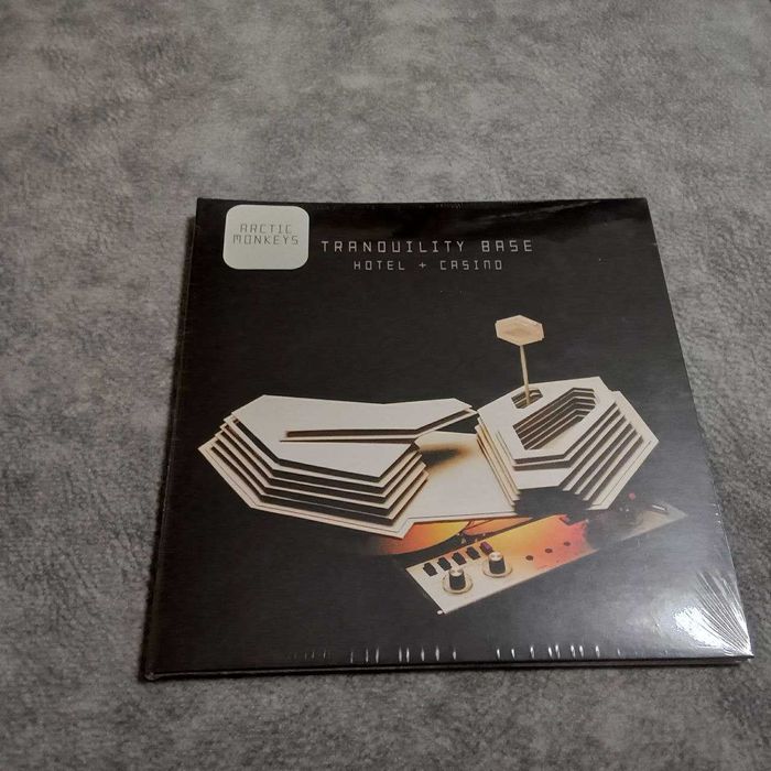 arctic monkeys - tranquility base hotel + casino. новый фирменный cd